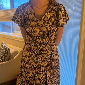 Chic Leopard Print Midi Dress